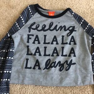 This sweatshirt that hasn’t been worn with no tag